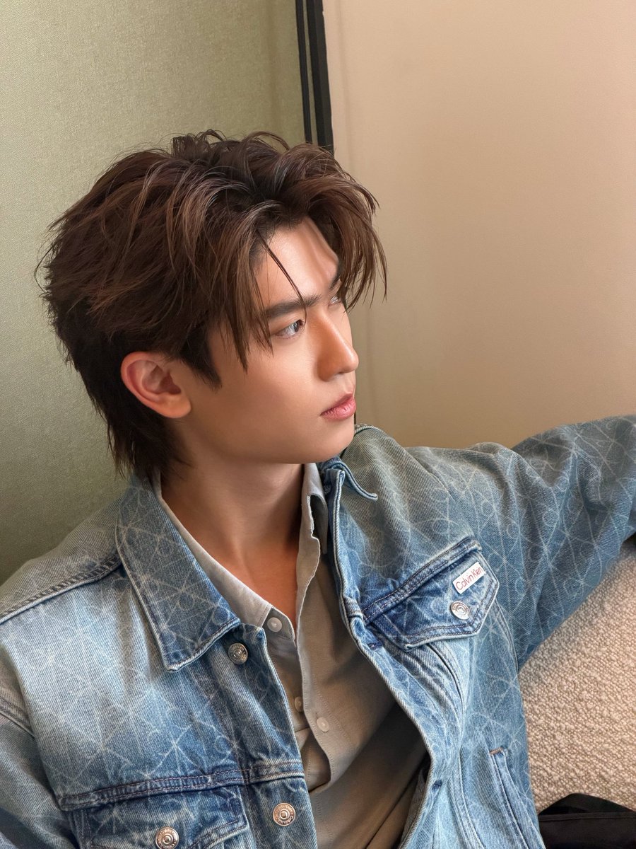 nakanisnakan's tweet photo. ลุคพบพี่สื่อวันนี้ ผมเท่หรือไม่

@CalvinKlein #CalvinKlein #tthomastc https://t.co/SnApHhhJPC