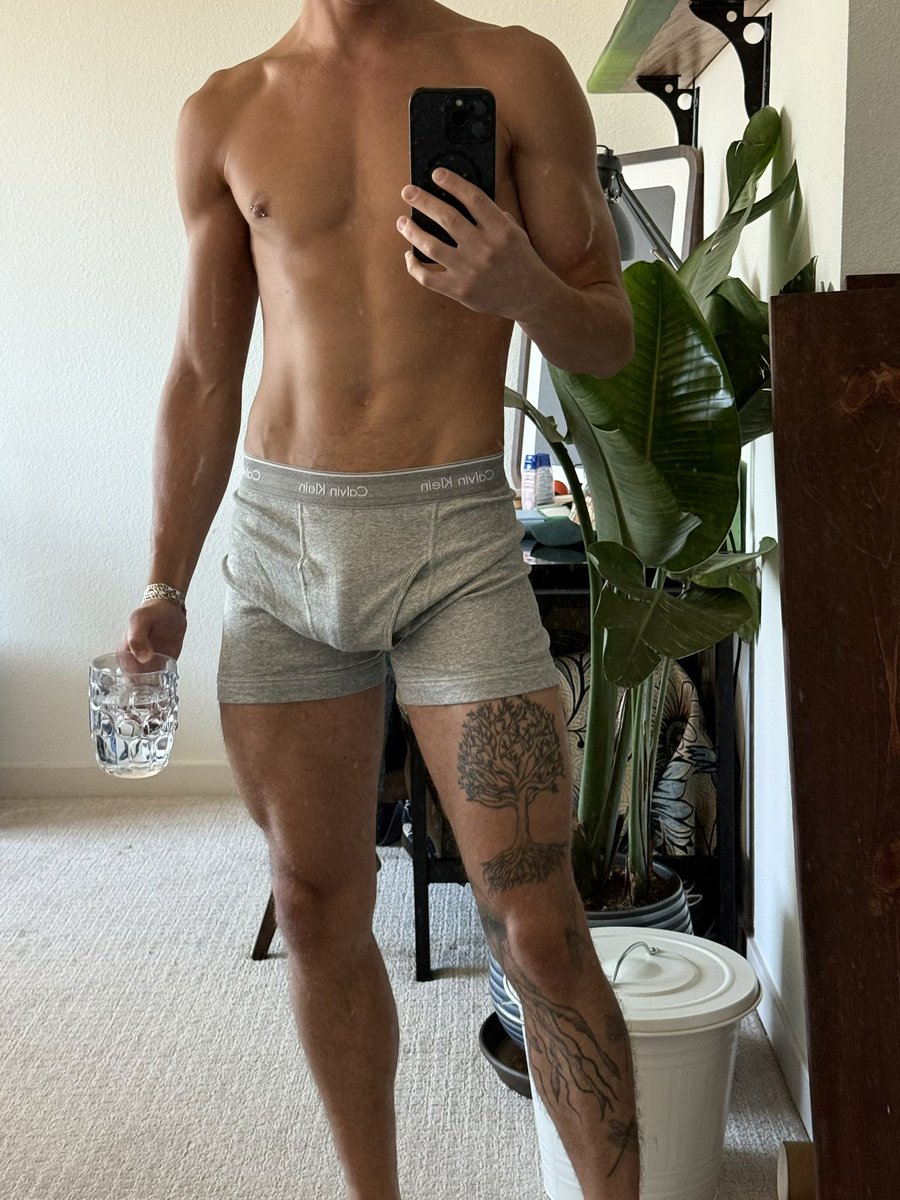 himb0maxxing's tweet photo. Got some new Calvins 2day https://t.co/d0IInsGwWc