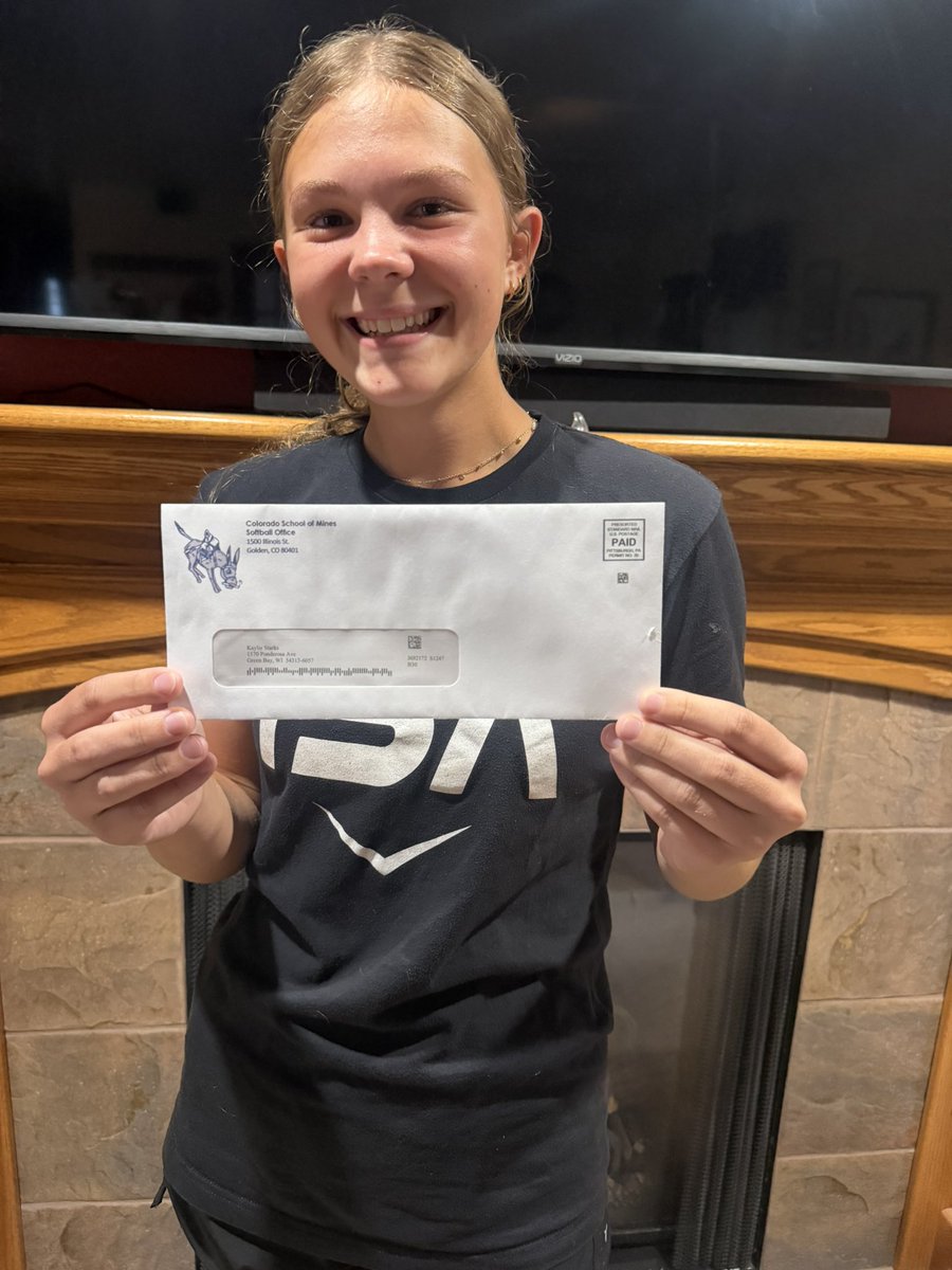 KaylieStarks's tweet photo. Just about to leave for practice when this letter from @MinesSoftball came in the mail. Yes I will be attending the College Coaches Softball Camp and I am exited to work with your staff! See you there!! 🥎
#2029grad #softballpitcher 
@ISA_Softball 
@ImpactSportsGB 
@tgussert 
@coachjenna