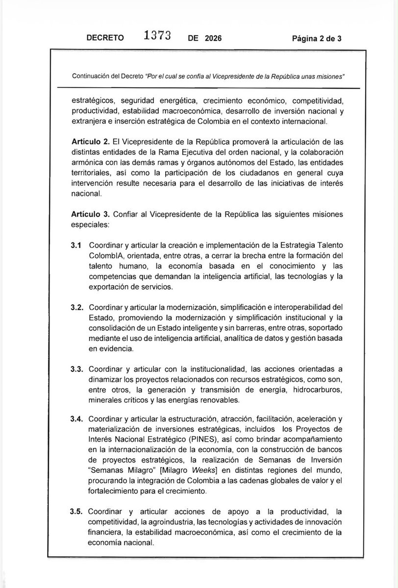 ELTIEMPO's tweet photo. 🔴 Quedaron listas las funciones y facultades del vicepresidente José Manuel Restrepo, quien se concentrará en la estabilidad macroeconómica, atraer inversión económica, avanzar en proyectos relacionados con Inteligencia Artificial y seguridad energética. 

Entre las “misiones especiales” atribuidas está la realización de “Semanas Milagro” para la integración de Colombia con economías extranjeras 🔽