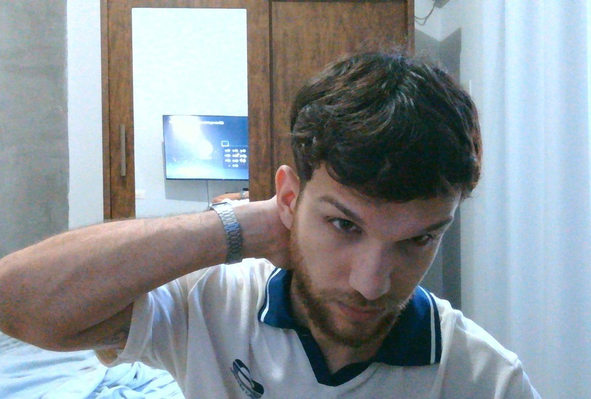 iAm_Maximm's tweet photo. essa foto ficou boa ou nada a ver? https://t.co/2K9gmFW1Lf
