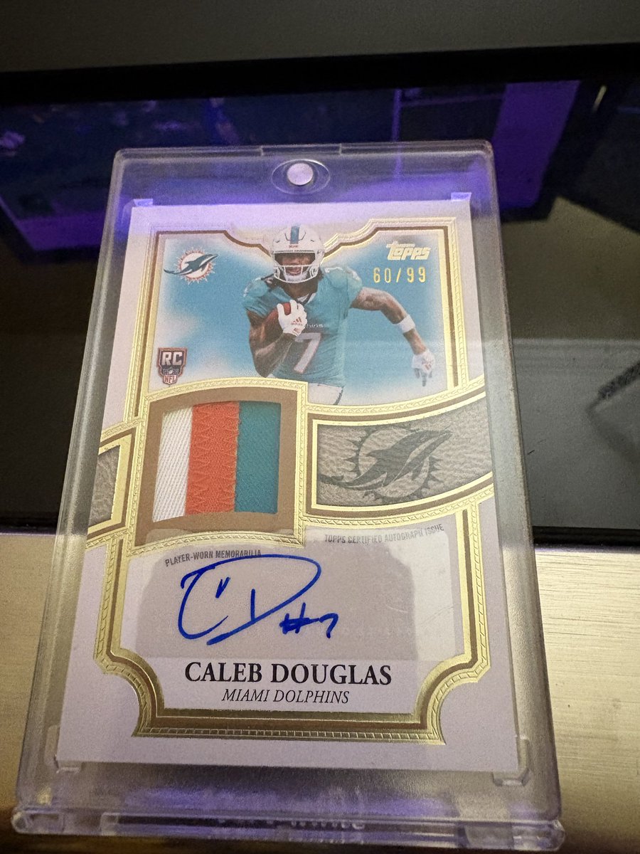 walkingdaed222's tweet photo. @RaiderJay00 Go fins https://t.co/lGyFAOTmAJ