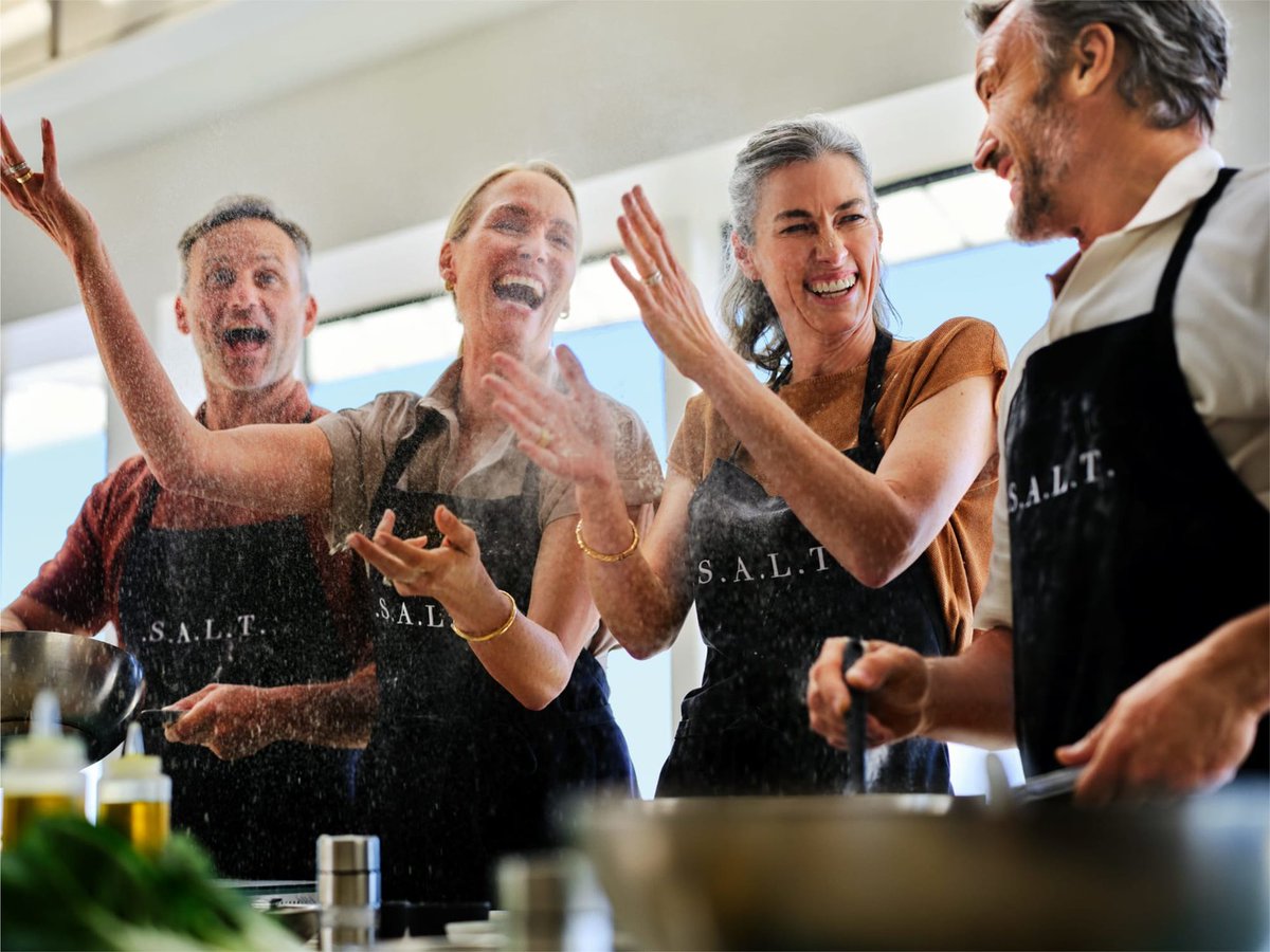 SamudioReinaldo's tweet photo. Enjoy a gourmet cooking class at sea. Silversea’s S. A. L. T. Lab invites you to create delicious dishes on your next voyage. https://t.co/xEVfhUeBMc