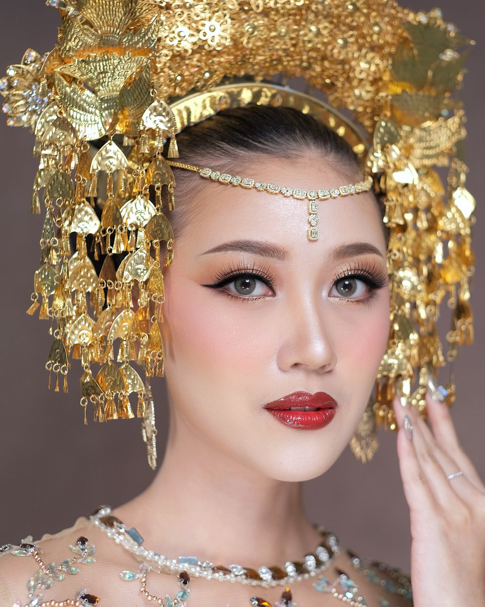 Rodrydg's tweet photo. My makeup results in VIP Semi Private 
Coach @nanathnadia 
Hairstylist @yuyuntiung 
Attire &amp; accessories @naireweddingproject 
Muse @vincaportofolio @relativesmodel https://t.co/WlAmaIYEy9
