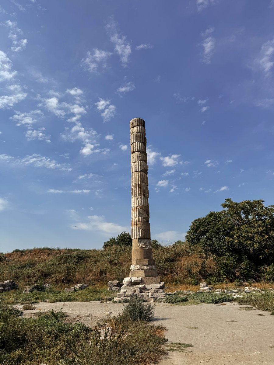 DespinaSolft's tweet photo. The Temple of Artemis—one of the Seven Wonders of the Ancient World. Just casually conquering ancient history. https://t.co/fJdoGnNlNn