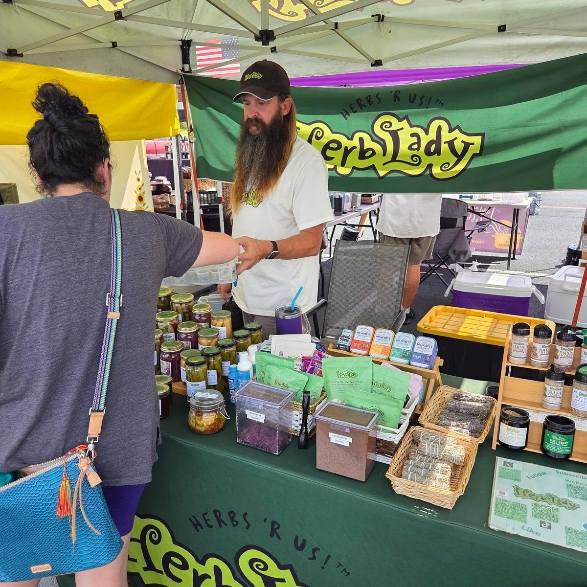 OGherblady's tweet photo. Had an amazing evening at the Hutto Farmers Market! Make sure to stop by every Wednesday from 3-7 PM. You won't want to miss it! https://t.co/qjFp61yO3y