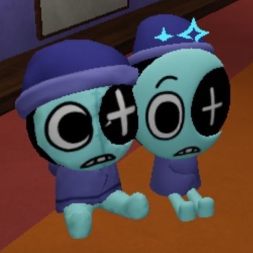 NIGHTLlGHTS's tweet photo. You think he’d hump his own plush? https://t.co/q32qxHi9Ae
