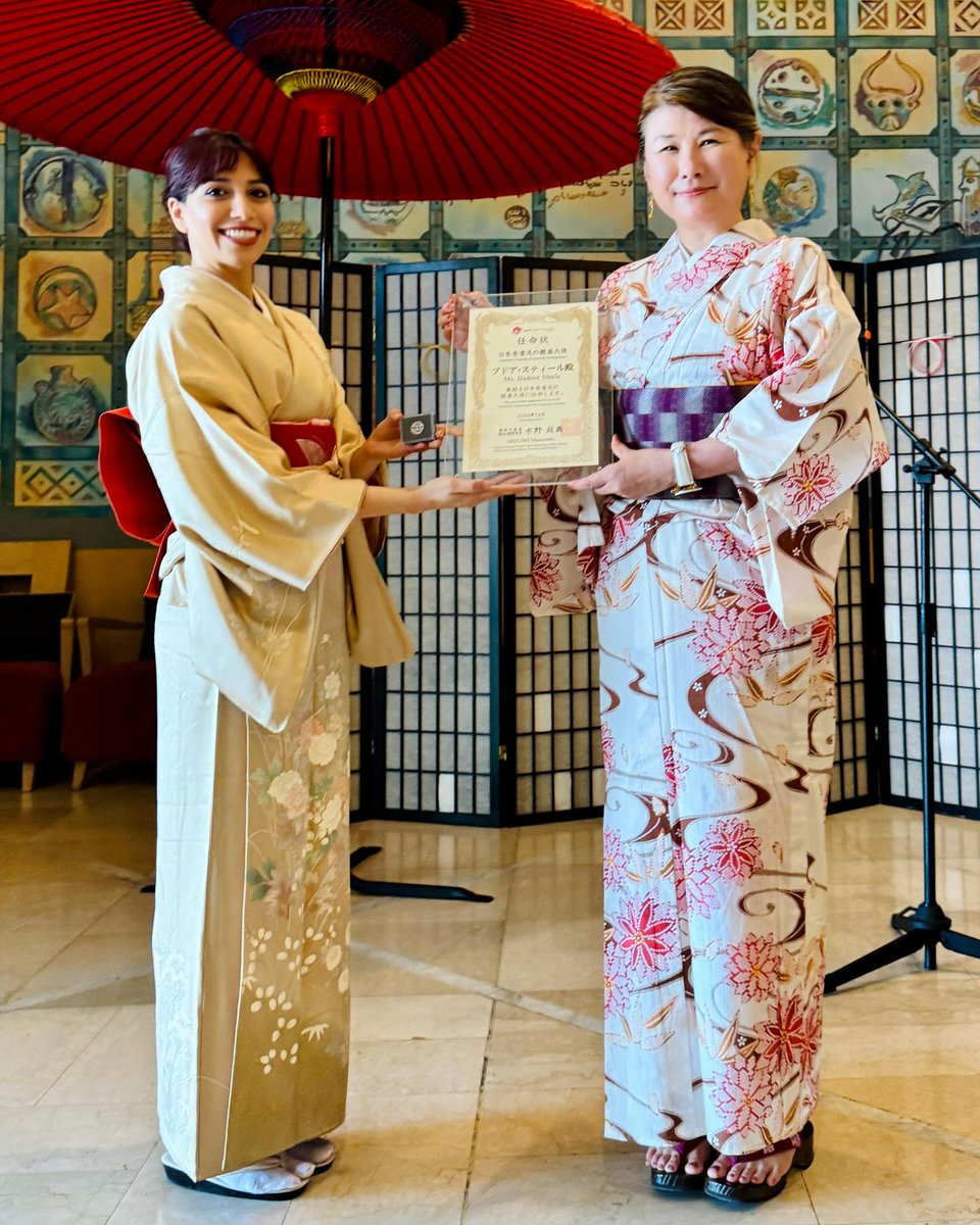 deeeeeeeeeeerin's tweet photo. On December 12, 2023, I was honored to be appointed Japanese Cuisine Goodwill Ambassador by Japan’s Ministry of Agriculture, Forestry and Fisheries. This recognizes chawan’s decade of promoting Japanese tea, cuisine, culture, and tradition in https://t.co/yAiOjGv5Mu