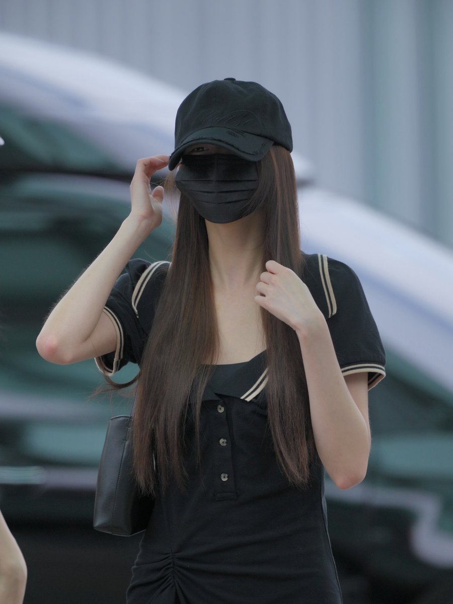 Ayano_WonYoung's tweet photo. 260910 인천공항

올해 마지막 투어 녕이팅~🥰

#원영 #WONYOUNG #ウォニョン #장원영  #JANGWONYOUNG #갓기 #IZONE #IVE #아이즈원 #아이브 https://t.co/qjbkjHcOOH