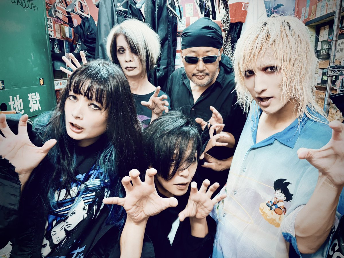 CHARGEEEEEE's tweet photo. bulb🐈🐈💡💡

Thank you〜🐈💡🐈💡‼️‼️ IKEBUKURO🐈🐈🙌🏻🙌🏻✨ https://t.co/vv3NvGvaEx