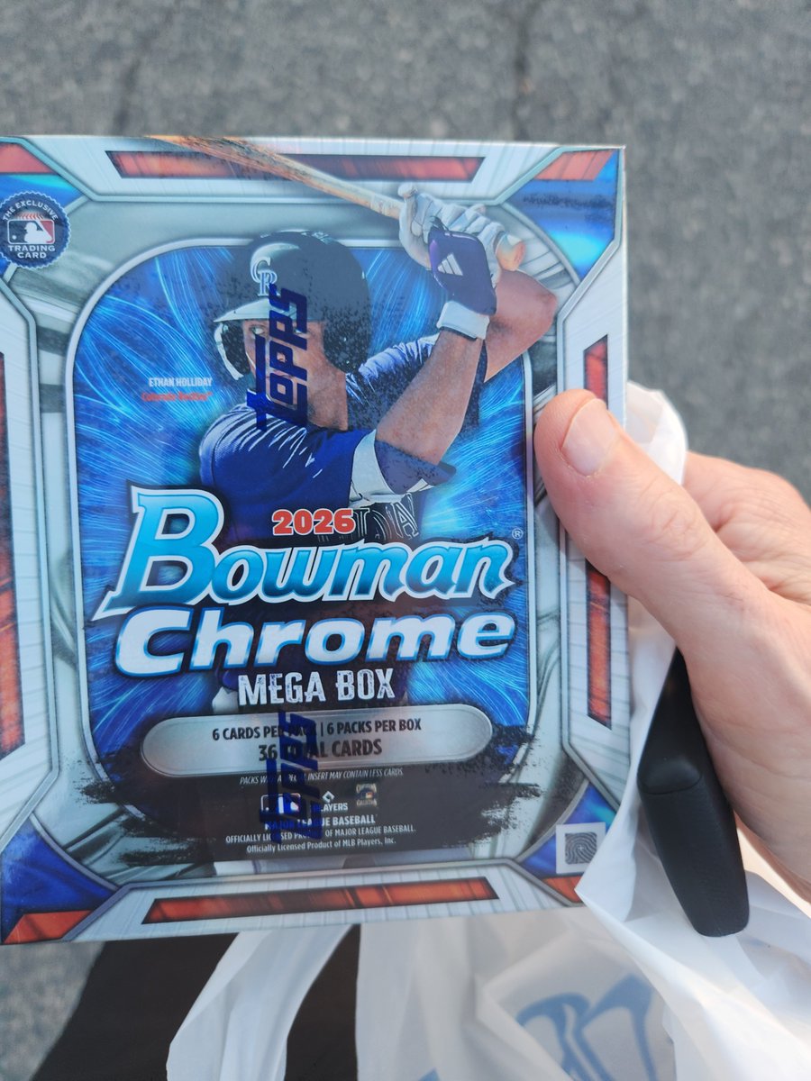 BullCityCards_'s tweet photo. Bowman Chrome indeed in the wild!
@CardPurchaser https://t.co/NaKc9NaMmv