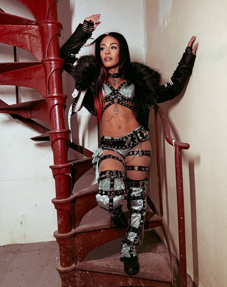 CharmCityRomeo's tweet photo. Well folks its about that time, and the powers that be have decided to make me name someone my #WCW and that goes to the Undisputed GOAT. The Puerto Rican Princesa. @SheIsLaMuneca https://t.co/S7pKtWDVOg