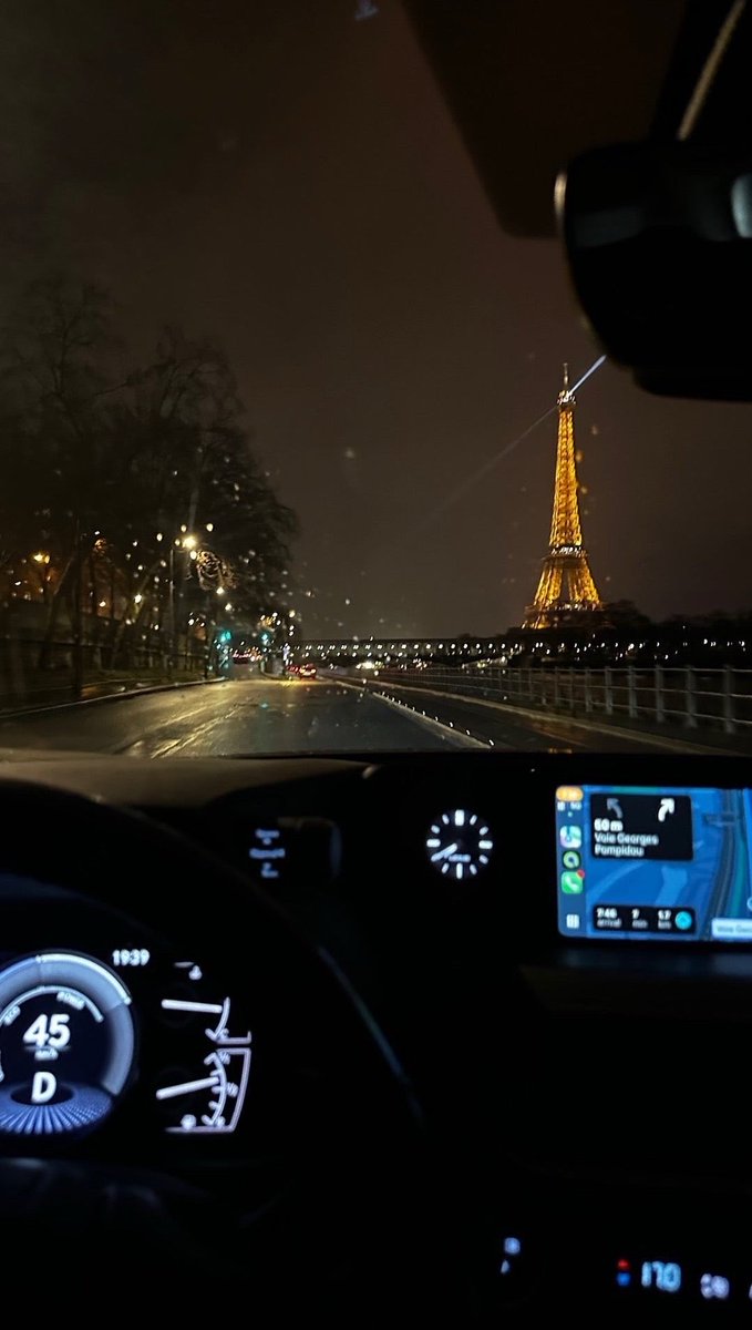 HMD503_'s tweet photo. Paris is always a good idea https://t.co/20ye2cKLIe