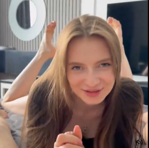 Bella_15az's tweet photo. https://t.co/tRFOtcC68R 
https://t.co/oLYpzU5FvU https://t.co/dnH9Th7KDc