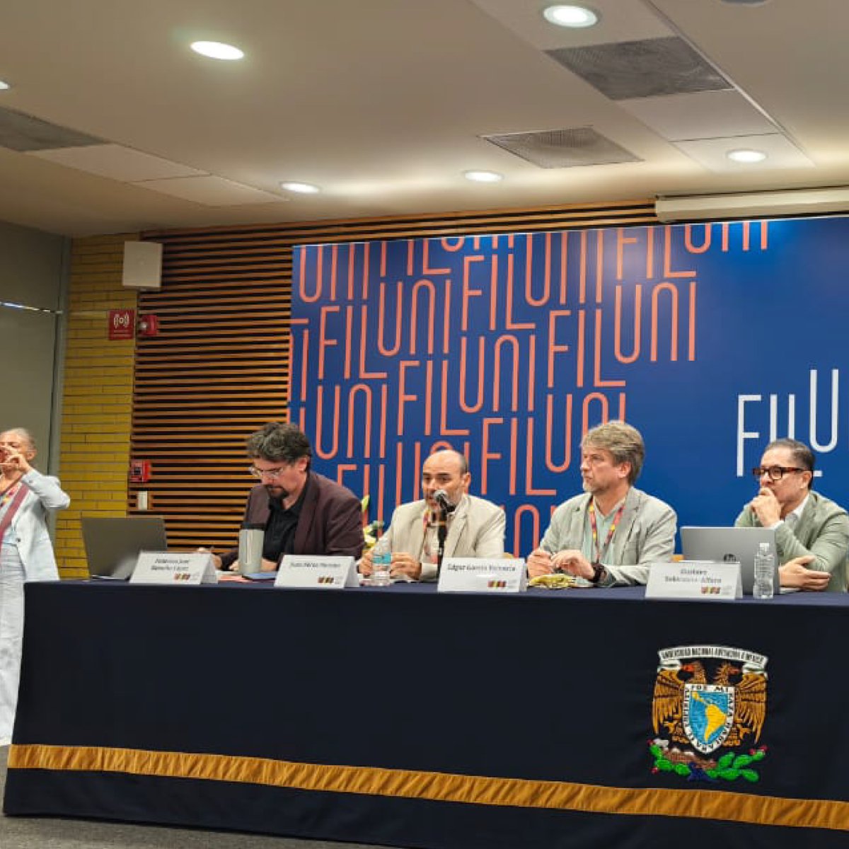 editorial_uned's tweet photo. 📚🌎 ¡La EUNED estuvo en Filuni 2026! 🇲🇽
Compartimos nuestra producción editorial junto a #EDUPUC y fortalecimos vínculos de cooperación editorial en Iberoamérica. 🤝📖
🎙️ @ondauned realizó una cobertura especial desde la feria.
▶️ https://t.co/rS7vtH1wFk
#librosUNED https://t.co/C0zKTkFb65