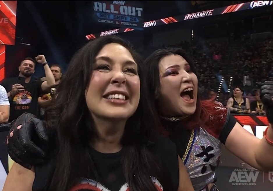 poisonouspixies's tweet photo. how can you not be romantic about professional wrestling https://t.co/plrNV4N9Ei