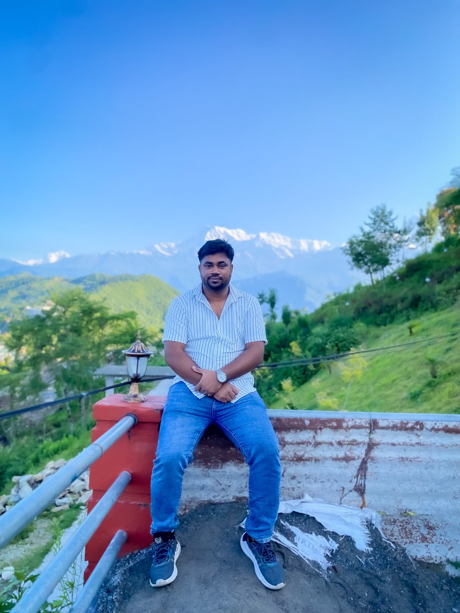 MDOMORSHARIF3's tweet photo. The mountains, the blue sky, and living life my own way—
May life always be this beautiful! 🏔️ https://t.co/3Abyxd4s0Z