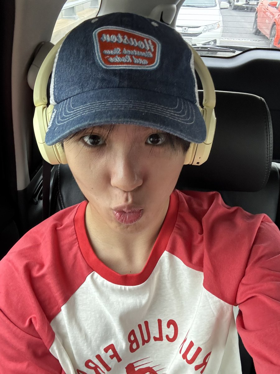 tananloh_'s tweet photo. ตื่นกันยังจั้บ https://t.co/6TUx2orQpb