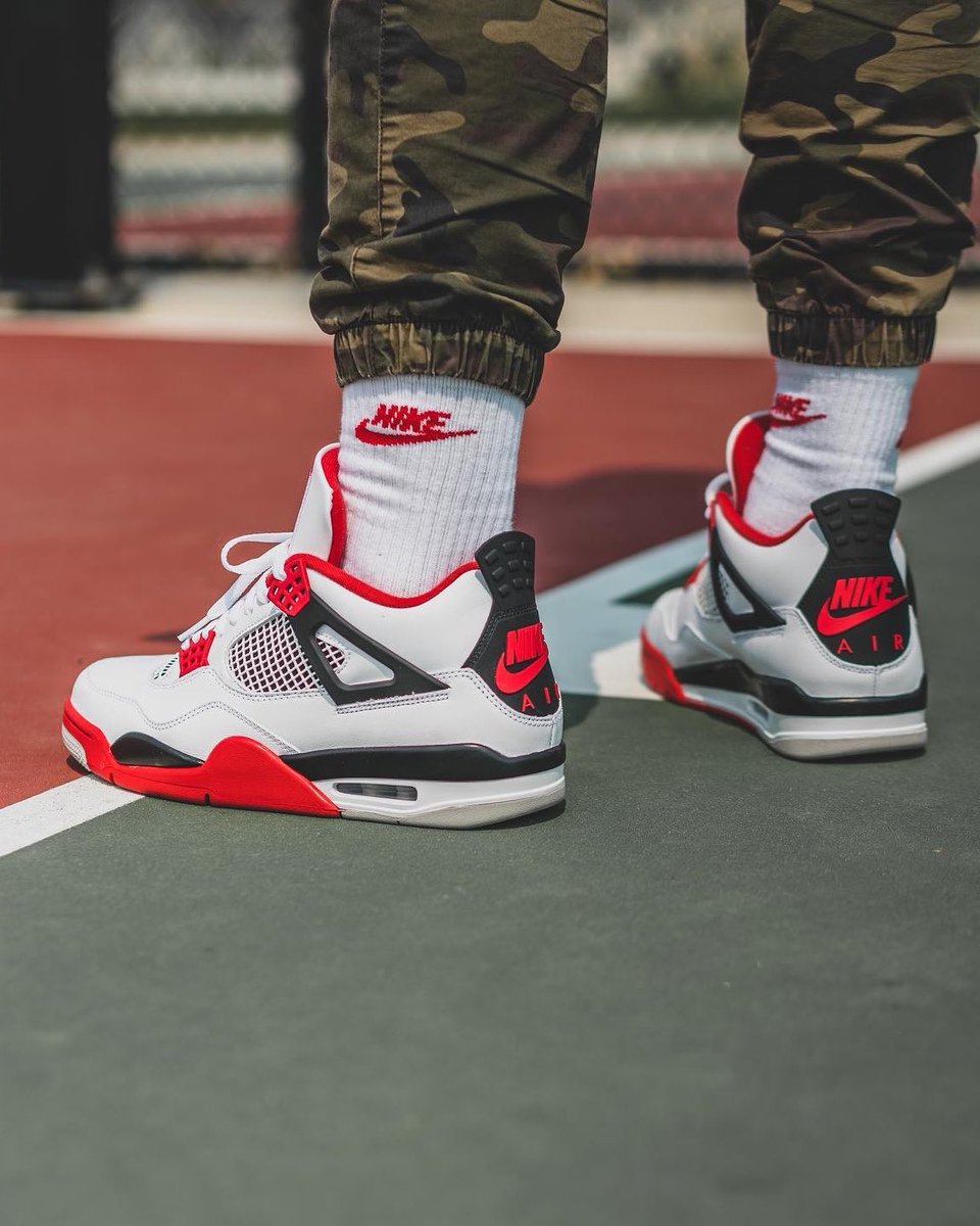 houseofheat's tweet photo. BREAKING: The Air Jordan 4 OG ‘Fire Red’ RETURNS Fall 2027 🌋🌋 https://t.co/1vKiVGbhH9