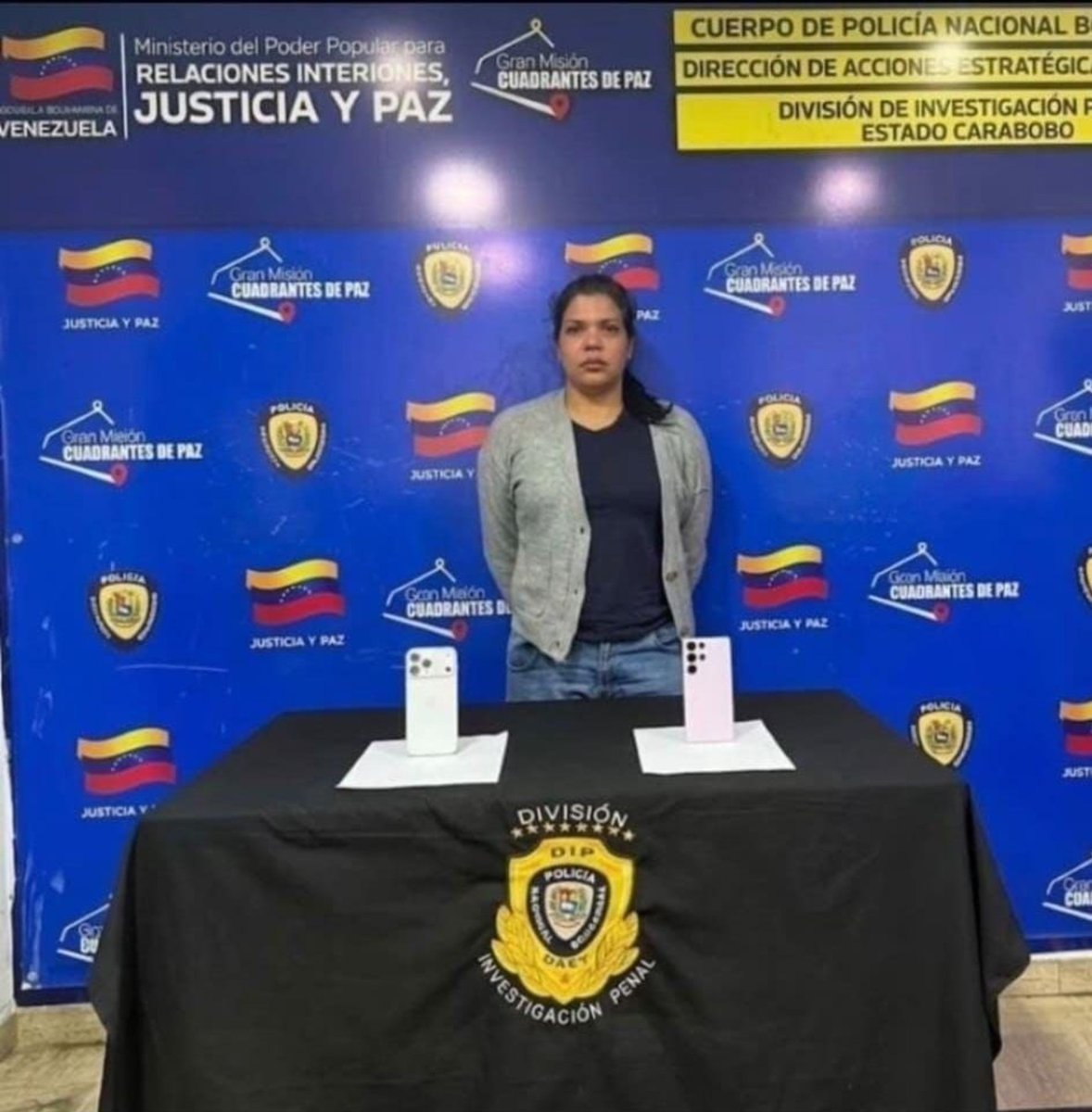 ExiliadosVE's tweet photo. Y así termina "la tapa del frasco de mierda roja"... 

La rival de @INDIURBANEJA https://t.co/GRcUV3R2hd