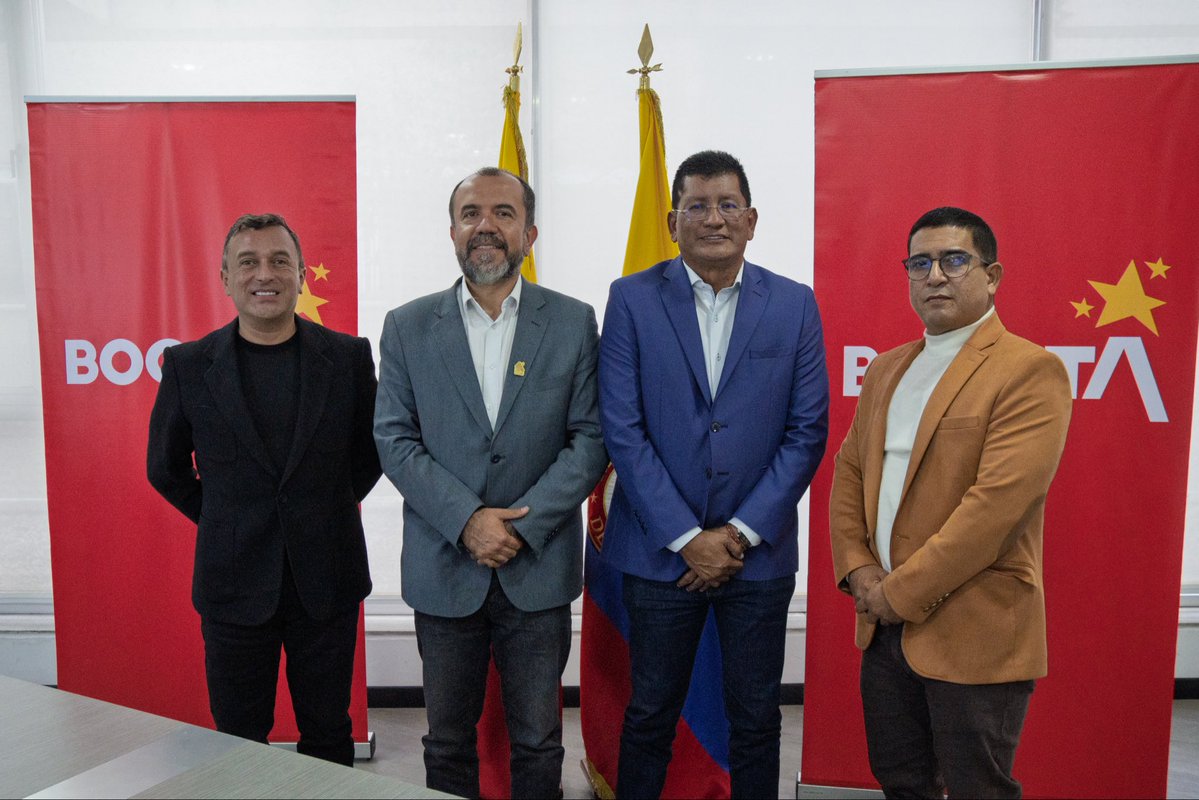 danielgarciacg's tweet photo. Firmamos un Memorando de Entendimiento entre el @IDRD e @inredsantamarta para intercambiar experiencias y fortalecer la cooperación institucional en materia deportiva.

Esta alianza nos permitirá trabajar de la mano, entre otros temas, en:
- El apoyo a los y las paradeportistas.
- El fortalecimiento de los semilleros deportivos.
- La sostenibilidad y el escalamiento de la política deportiva y el aprovechamiento económico.
- Una nutrición adecuada para mejorar la calidad de vida de los y las deportistas.

Seguimos sumando esfuerzos para fortalecer la cooperación en torno al deporte y la recreación en el país.