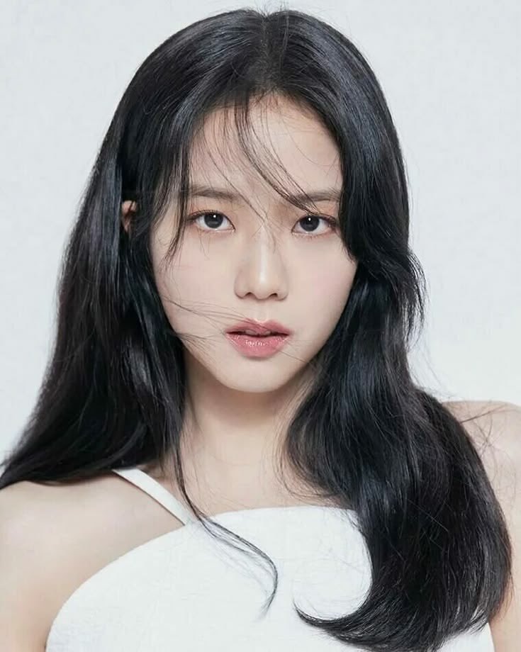 yk2aii's tweet photo. JISOO is set to make a guest appearance on The Village Barber (Bogum’s Magic Curl) Season 2. Filming has already wrapped, with the season filmed in Tongyeong, South Gyeongsang Province, alongside main cast members Park Bo-gum, Lee Sang-yi, and Go Kyung-pyo. https://t.co/vsT6361a0u
