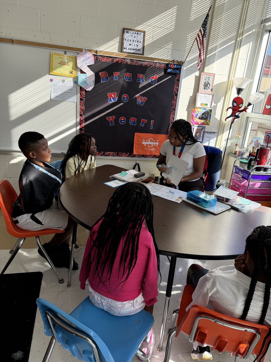 LaburnumES's tweet photo. 📚🦁 Learning in action at Laburnum! Our Lions are building knowledge in Virginia Studies and strengthening skills during Reading Boost/Intervention. Every day is an opportunity to learn, grow &amp; SOAR! ✨

#LaburnumLions #WatchUsSOAR https://t.co/E6uYAZPeyo