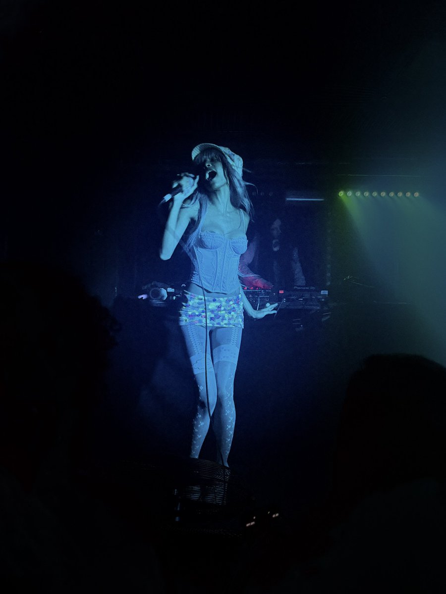 fkamink's tweet photo. cannelle

CINNA TOUR: London https://t.co/k9QgmHQ9dj