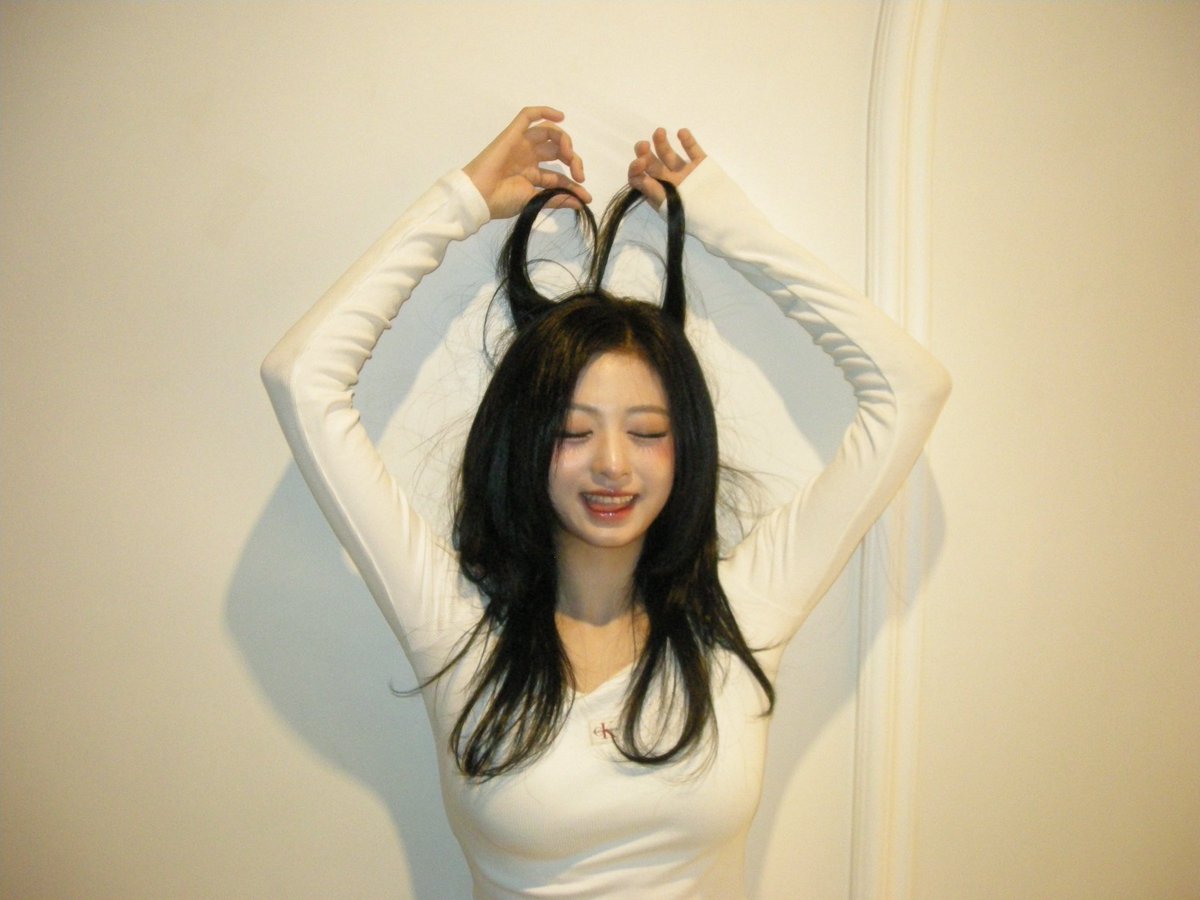 BABYMONSTERINTL's tweet photo. 📮 260910 #AHYEON weverse update (1) 

#BABYMONSTER @YGBABYMONSTER_ https://t.co/uHXfyGxmA4