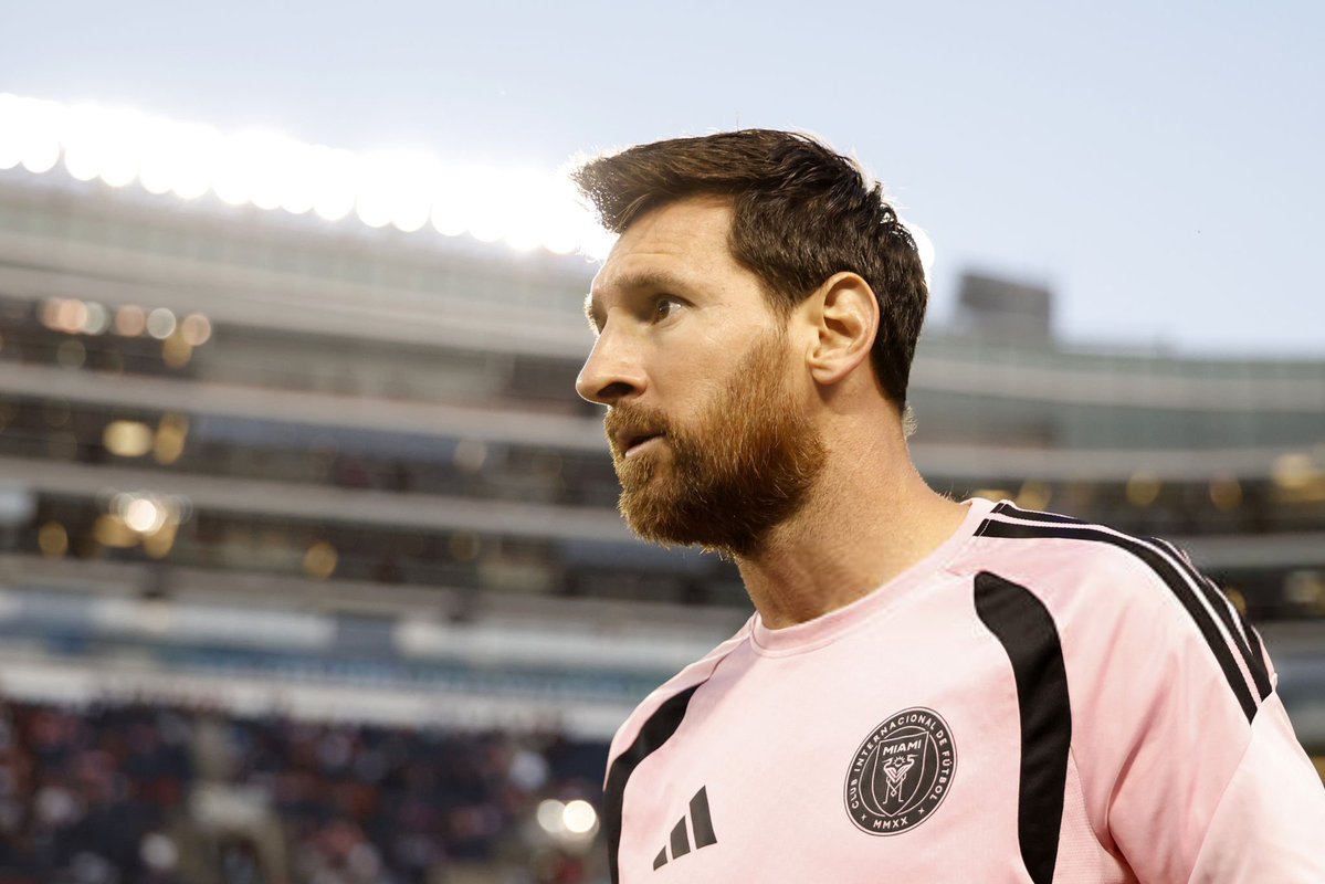BarcaArchiveHQ's tweet photo. Lionel Messi
#InterMiamiCF | #CHIvMIA https://t.co/8HNI4EkIxZ