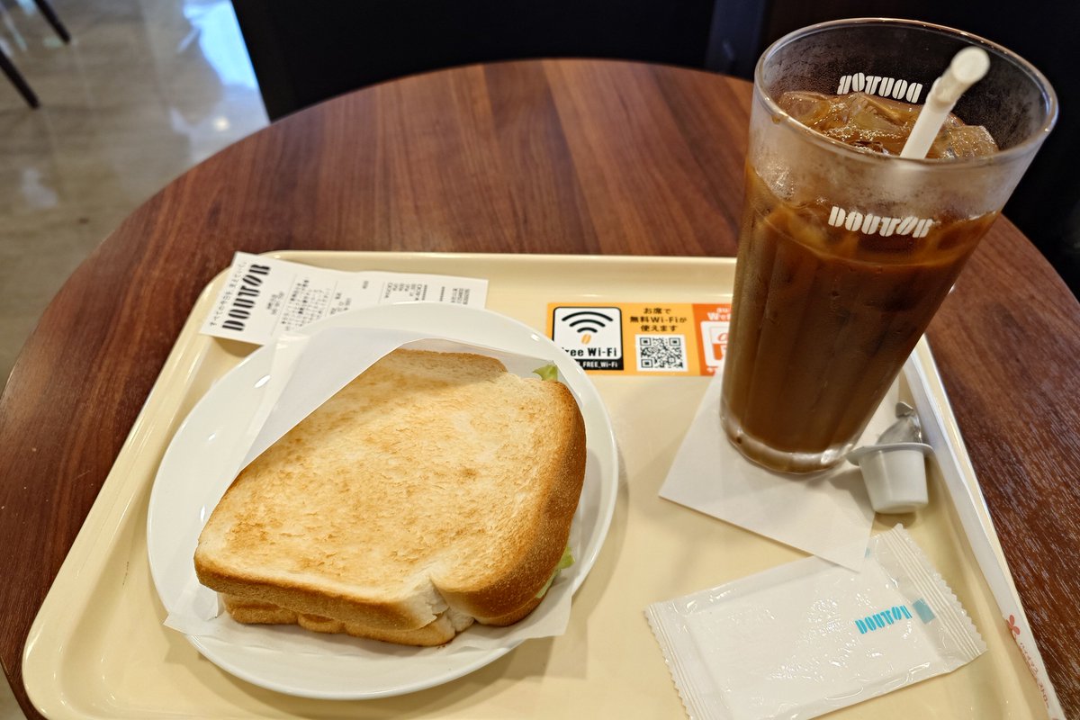gigo2010's tweet photo. 朝食。 https://t.co/NoQvAtbhu5