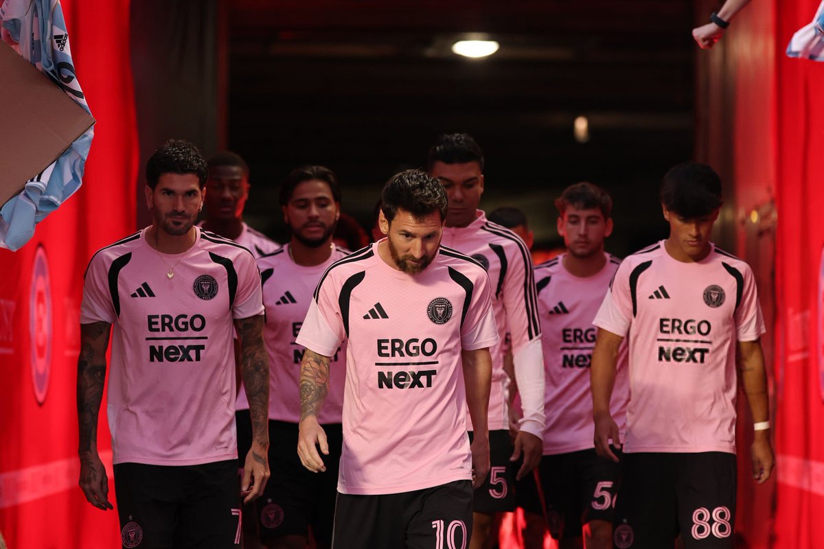 BarcaArchiveHQ's tweet photo. Lionel Messi
#InterMiamiCF | #CHIvMIA https://t.co/fhfHpm7U5n