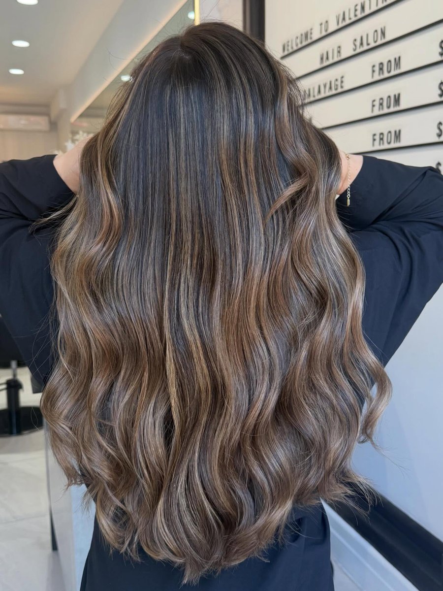 LeandrinHo_69's tweet photo. Transform your look with blonde caramel balayage. Long hair, major glow-up—you deserve to shine all year round. Ready for your hair transformation? Let’s make magic happen! https://t.co/vphOToHI1f