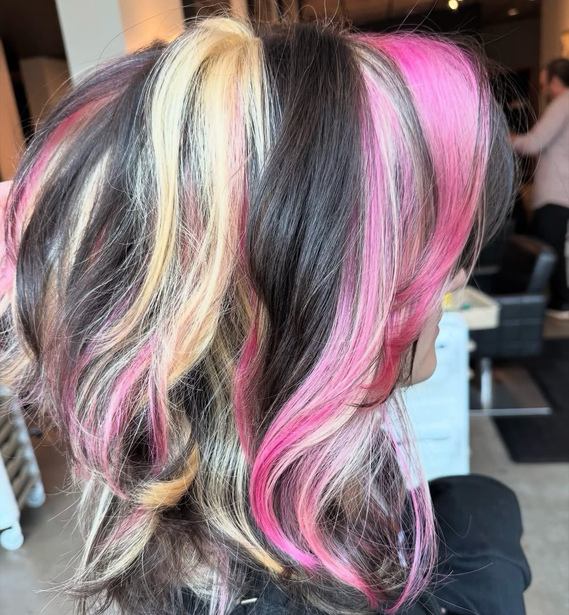 RamonFreitas6's tweet photo. Holding onto summer with this Neapolitan hair by Karissa. https://t.co/4dNgIa2aG6