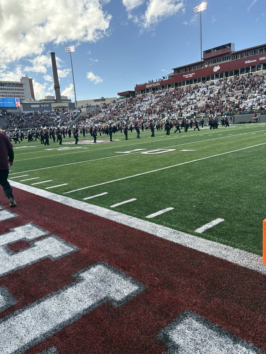 gussmith85's tweet photo. Big thanks to @KeatonJ_3  and @PhenicieRo53154 for the game day invite last Saturday. Grateful for the opportunity! #GoGriz https://t.co/XMKqBF7ZCL