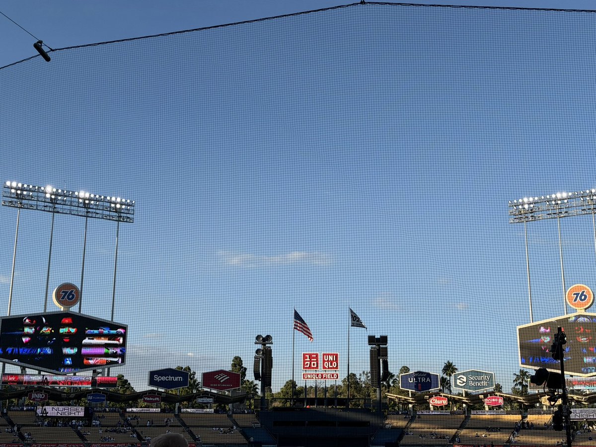 play_the_sky's tweet photo. まじで、何を信じてる？と聞かれたら、ドジャースを、と答えますよ

#dodgers
#田村奏天のTHINKBLUE https://t.co/VSnssVhtnW