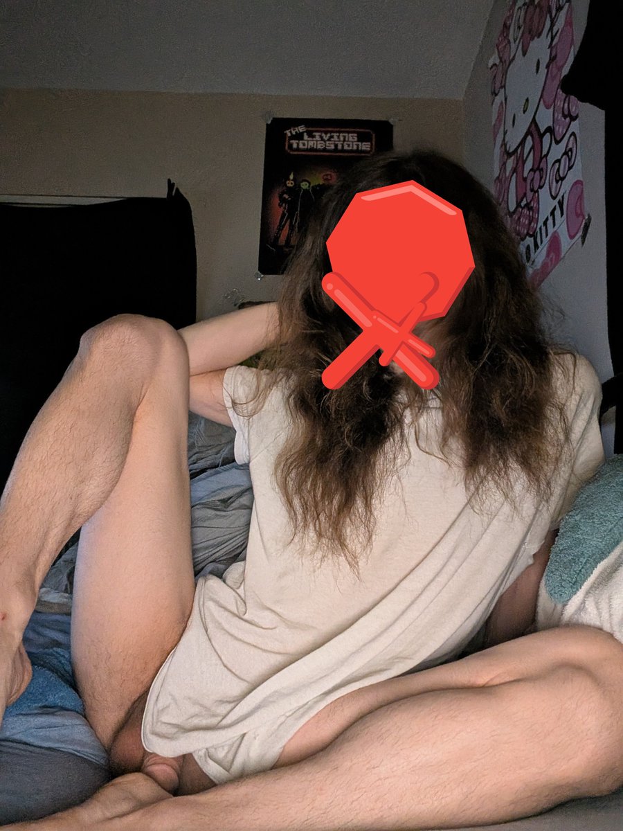 Plastic_Kisser's tweet photo. I used to love taking lewd pics while giving a bright smile to the camera. I'm thinking I'll do daily pics on this account, I miss taking pics. I hope I can find the simple happiness I used to get from taking pictures. I only really had fun within a daily post format. #femboy https://t.co/mkVYwwD4r1