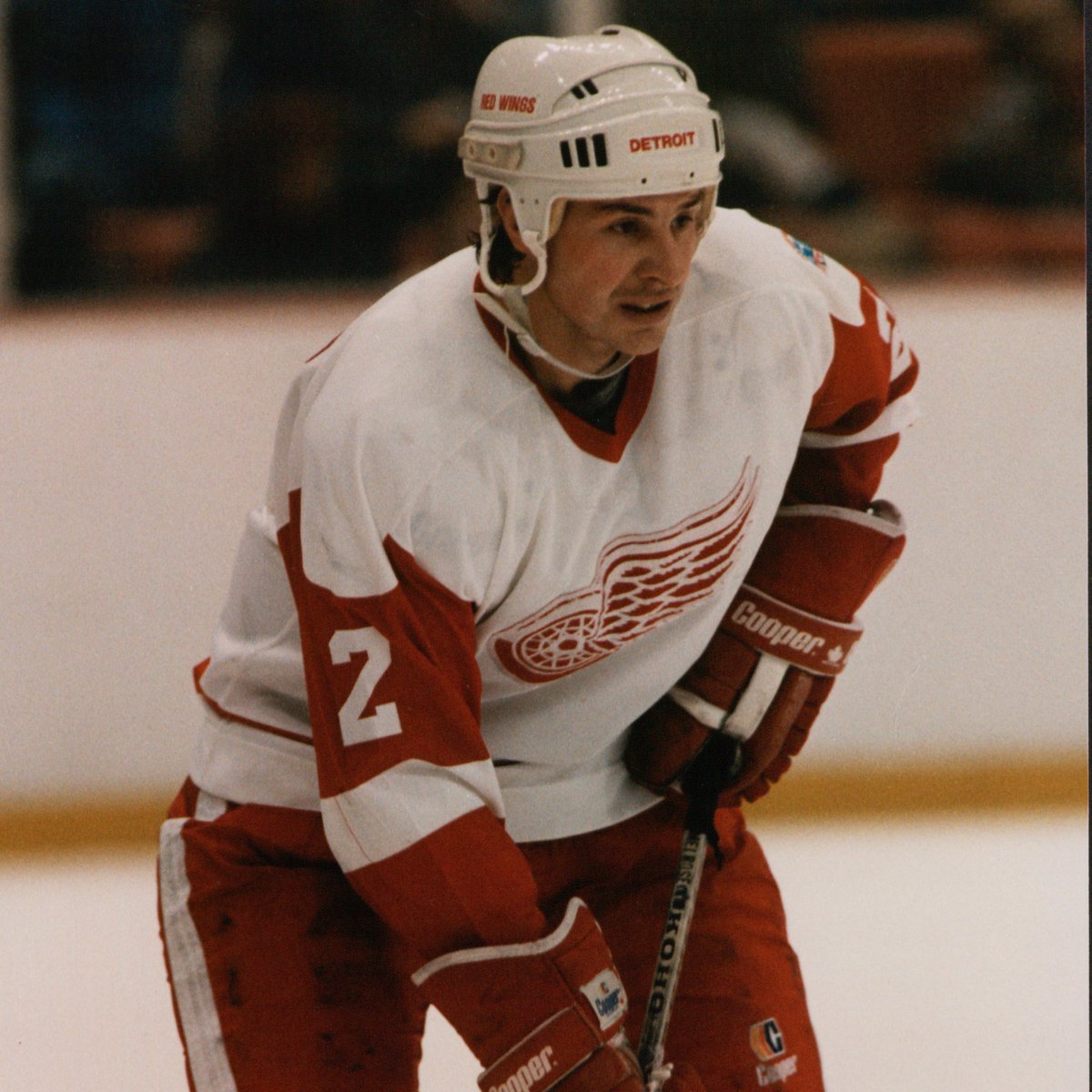DetroitRedWings's tweet photo. We are deeply saddened to learn of the passing of Barry Melrose.

Barry played parts of two seasons with Detroit and was a Calder Cup-winning coach with the Adirondack Red Wings. He would go on to have an immeasurable impact on the entire hockey world as a beloved TV analyst. 

Our heartfelt condolences go out to the Melrose family and all who knew Barry. ❤️