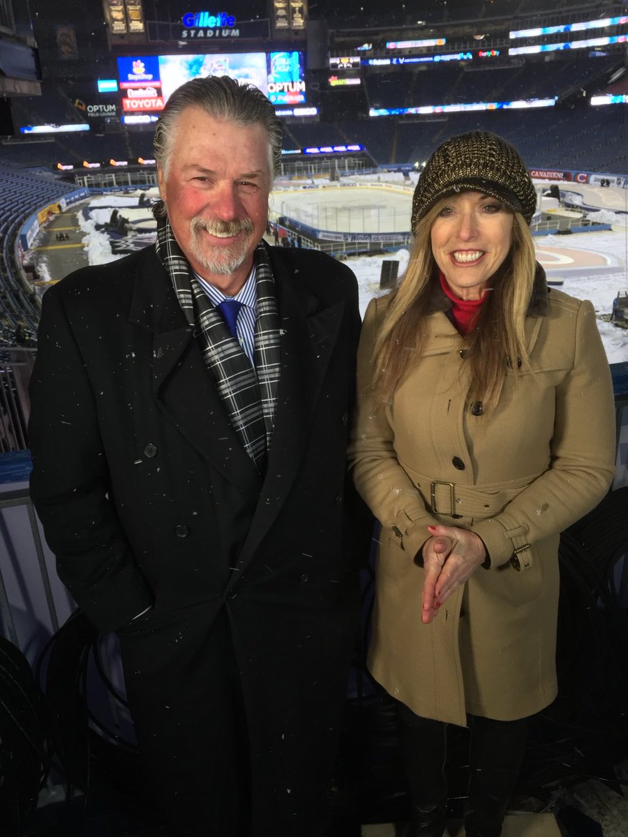 lindacohn's tweet photo. I am heartbroken. Barry Melrose was the type of man who always put others first. He was nice to everyone! Talking Hockey with Barry was the best part of my night at ESPN. So grateful to have worked with him for so many years. RIP Barry. Our Beloved Coach Forever.♥️ https://t.co/hVcVdK6DHe
