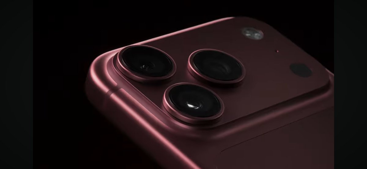 Harshit01631557's tweet photo. The new iPhone 18 is here!
Looks cool in Burgundy tbh
But everybody is launching folds these days.
Apple did too
Who else watched the live event?
#AppleAI #iphone18fold https://t.co/2i8hh3qhZe