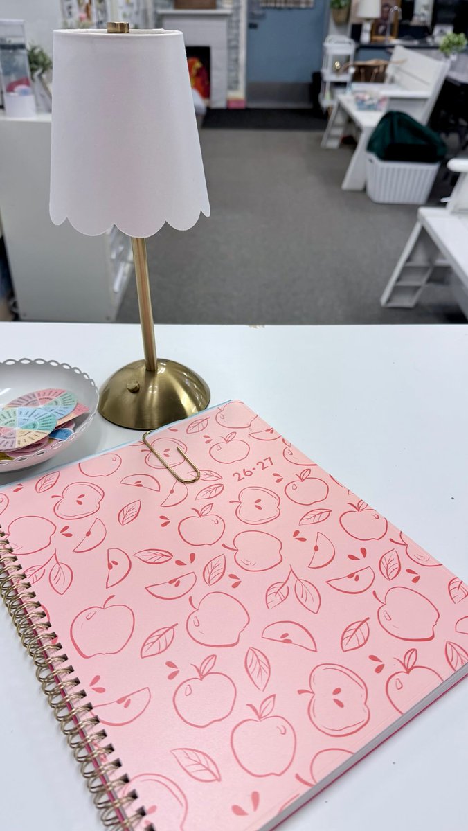 AsaGadsdengs's tweet photo. August self thanks June self. Before summer break, my team and I plan and write copy for the first week. We start Wednesday, so that’s three days. Opening my planner today and seeing it all done felt like the happiest hug. Comment if you want the https://t.co/S4h4lVPRBM