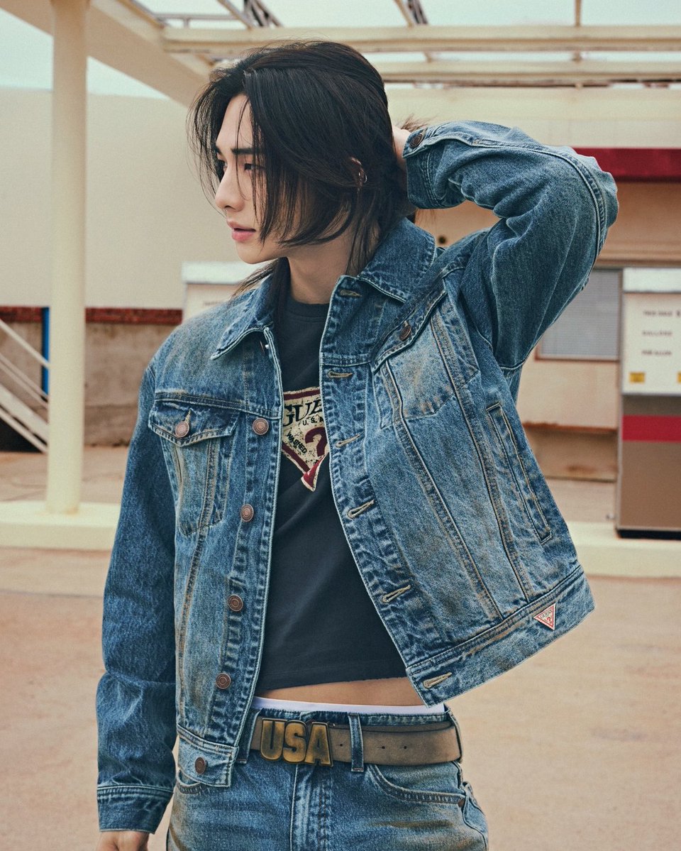 havenfiIm's tweet photo. 🫣🫠

HYUNJIN FACE OF GUESS FALL26
#HYUNJIN_GUESSFALL26
#HYUNJINxGUESS https://t.co/HYlTxh60Pl