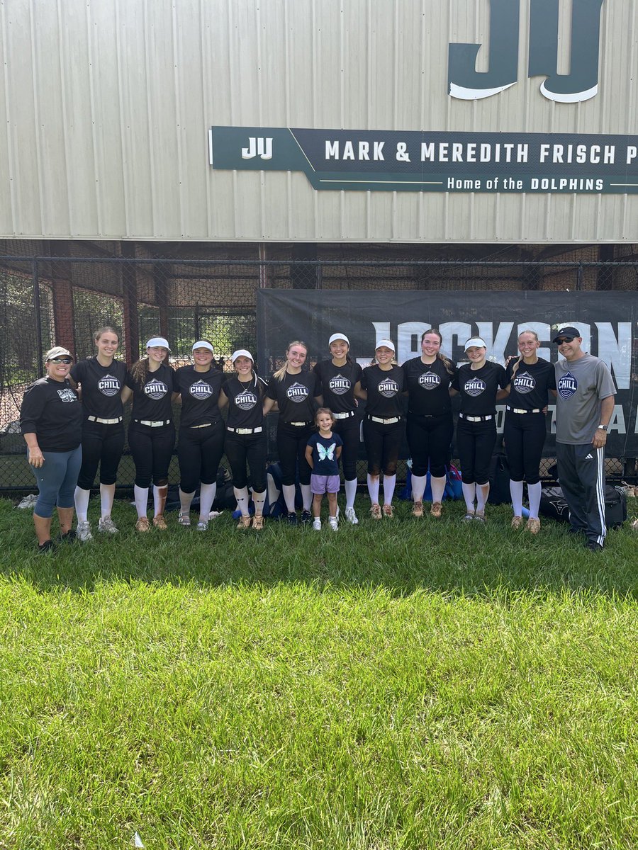 SarahFarris2028's tweet photo. Thank you so much @JAX_Softball for the amazing team camp this past weekend! I had a great time competing with my new team for the first time. I really enjoyed learning about strategies and team culture! 💚🐬

@JAXCoachE @sydbenz @HolliMitchell8 
@tommytas15 @ChattChill16u @MattSJetter @ExtraInningSB @LineDsoftball @los_stuff @SunilSportsNews @TopPreps @TOP_D1RECRUITS @IHartFastpitch @LegacyLegendsS1 @CoastRecruits @SoftballDown @PMacCoon 
@IMPACT_TITLEIX @YAthletesF @SBRRetweets @playsbigger @OTB423 @PrepSoftball @USASoftballJWNT