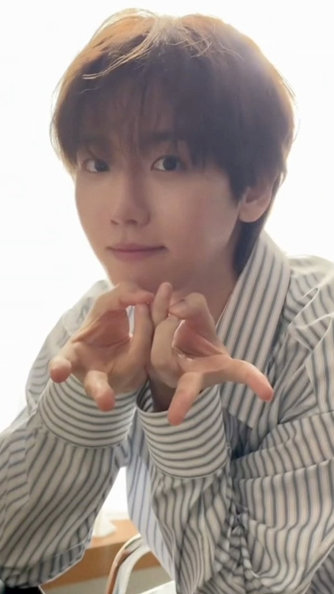 candybaek506's tweet photo. 다정한 행운 만나는 조은 하루 보내. 백현아🤍✨ https://t.co/8YNGJS4ALW