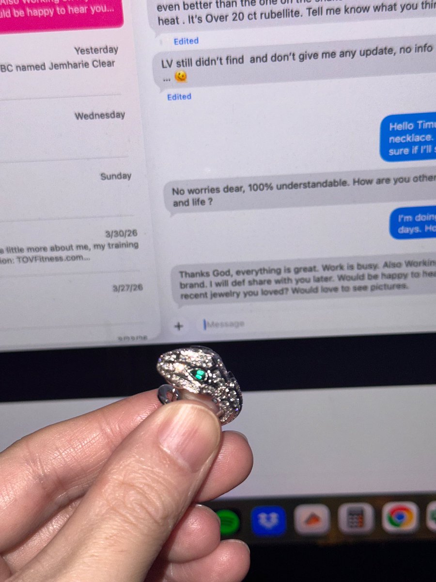 aaemsd's tweet photo. @hudsonwupdates Serpenti 🐍 https://t.co/moZVz0EgJa