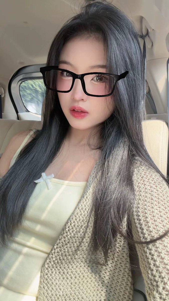 Y_CynthiaJKT48's tweet photo. MORNINGGG! Semangat hari iniiiii! 

Percayalah ku kan buatmu bahagia

Mungkinkah diriku bagimu bagai cinta pertama? 💜 https://t.co/hXkhyHOeax