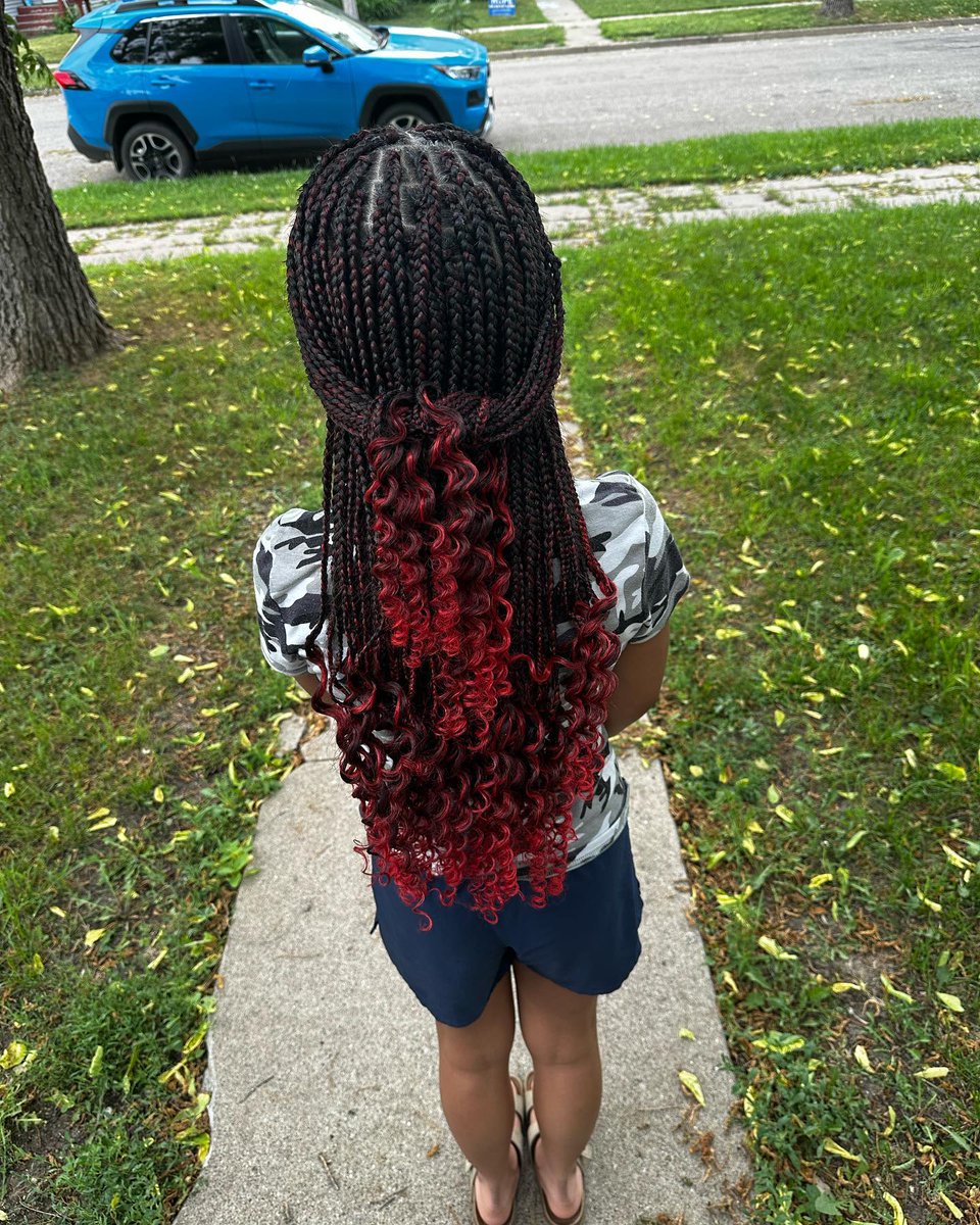 JuliusSaleslh's tweet photo. African braids for girls. Red box braids for girls. When is your appointment? Book today. https://t.co/RalDimTlqf