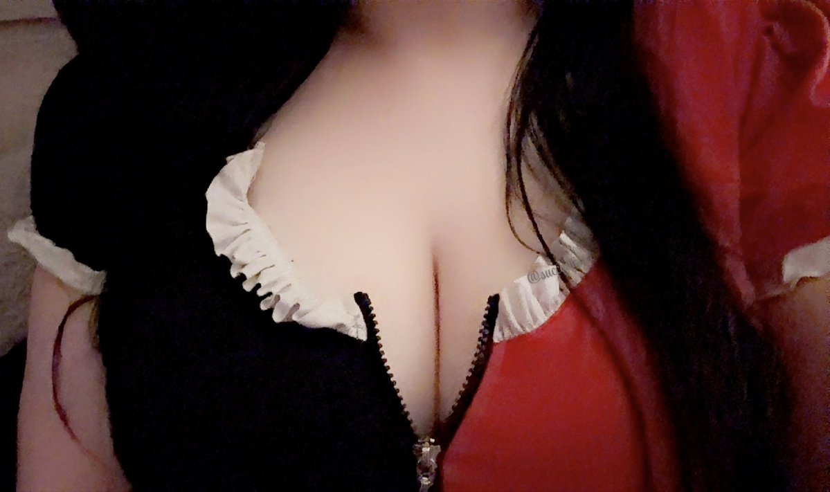 succumiss's tweet photo. your lovely dark &amp; twisty Princess

❤️🖤

praise me in the cxmments https://t.co/l1m470QGj5