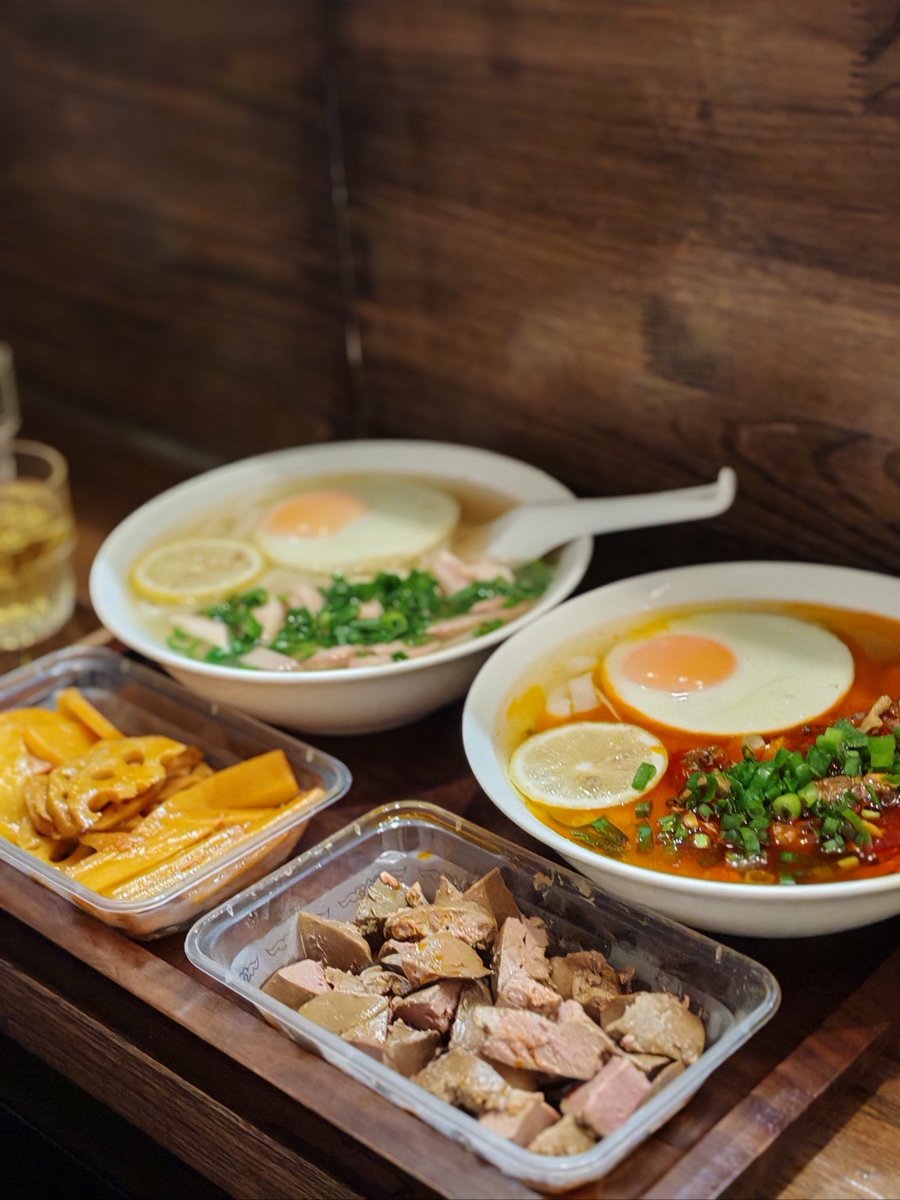 AstridLowe75856's tweet photo. Midnight noodles with steaming broth, warm side dishes, and quiet smiles. The late-night spot that turns tired evenings into gentle joys. https://t.co/zfVWk6zmcB