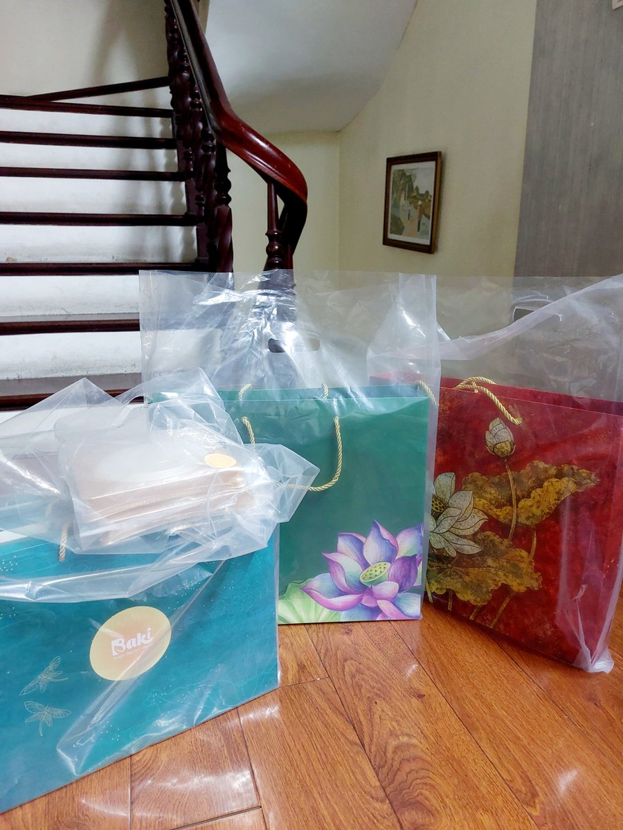 Phamnacanxi's tweet photo. Mình đi xip bánh đây ạ.
Ai cần bánh trung thu heathy, ít ngọt, không đường tinh luyện hay set quà thì nhắn mình nha.

Phạm Na, Cầu Giấy/Chương Mỹ - Hà Nội
Sdt: 098 523 9991
#banhnuong #banhdeo #banhthapcam #banhtrungthu #phamna
#Trungthu2026 #Banhtrungthu2026 https://t.co/yc9cO0zoA8